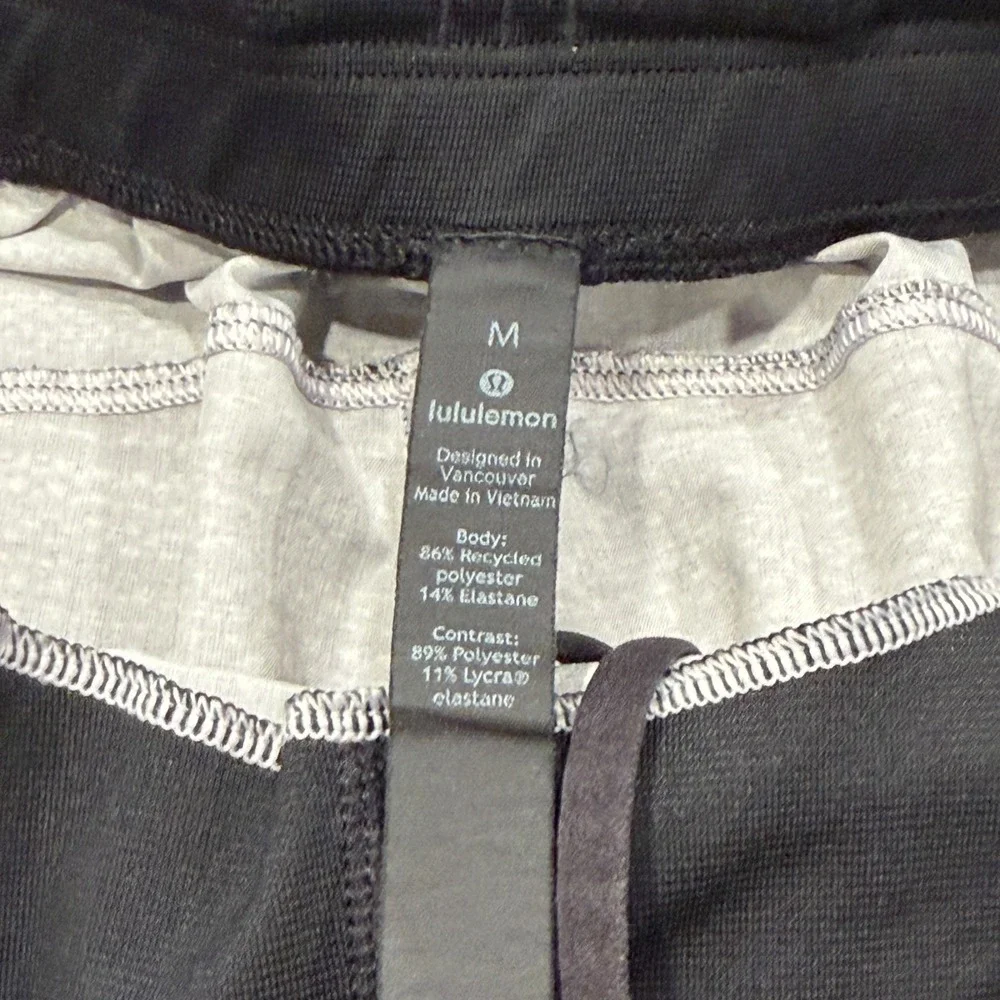 Lululemon Mens Space Dye Athletic Shorts Black White Medium 9 Inch Inseam - Picture 4 of 8